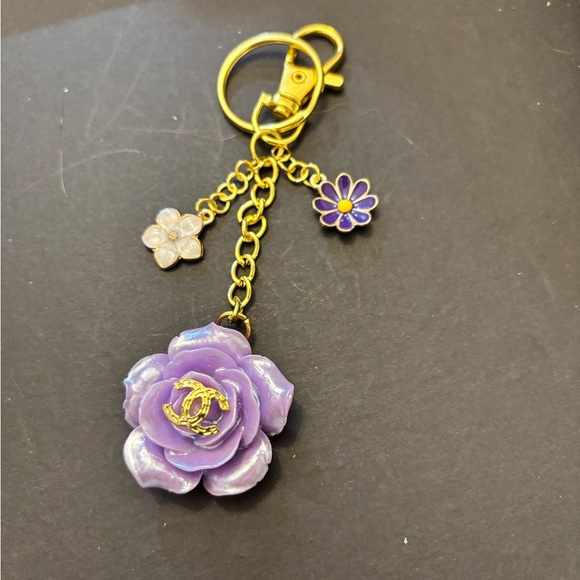 Chanel Flower keychain - you choose what color. - Picture 3 of 5